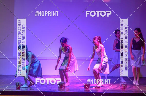 Buy your photos of the eventApresenta��o de dan�a  da Escola Uruguai na Escola Rainha do Brasil on Fotop
