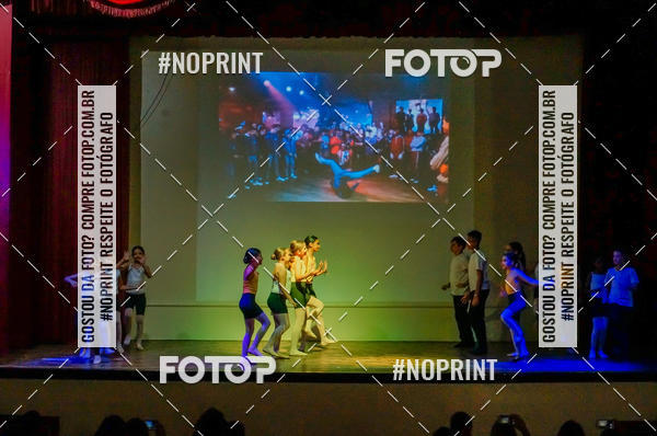 Buy your photos of the eventApresenta��o de dan�a  da Escola Uruguai na Escola Rainha do Brasil on Fotop