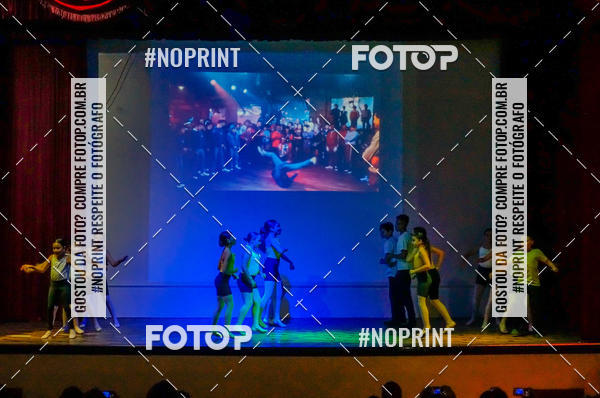 Buy your photos of the eventApresenta��o de dan�a  da Escola Uruguai na Escola Rainha do Brasil on Fotop