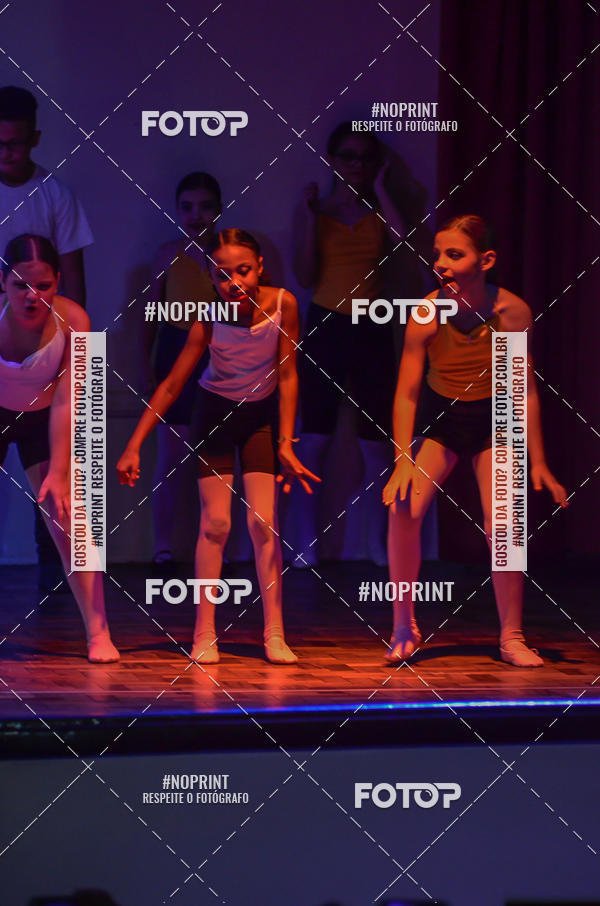 Achetez vos photos de l'�v�nementApresenta��o de dan�a  da Escola Uruguai na Escola Rainha do Brasil sur Fotop