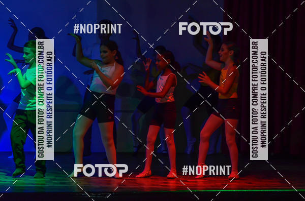 Achetez vos photos de l'�v�nementApresenta��o de dan�a  da Escola Uruguai na Escola Rainha do Brasil sur Fotop