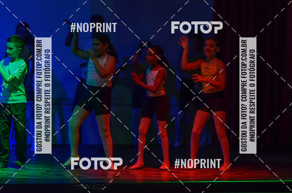 Achetez vos photos de l'�v�nementApresenta��o de dan�a  da Escola Uruguai na Escola Rainha do Brasil sur Fotop