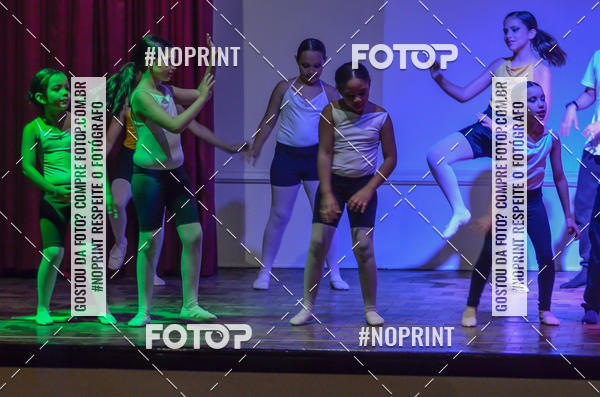 Achetez vos photos de l'�v�nementApresenta��o de dan�a  da Escola Uruguai na Escola Rainha do Brasil sur Fotop