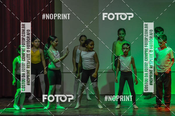 Achetez vos photos de l'�v�nementApresenta��o de dan�a  da Escola Uruguai na Escola Rainha do Brasil sur Fotop