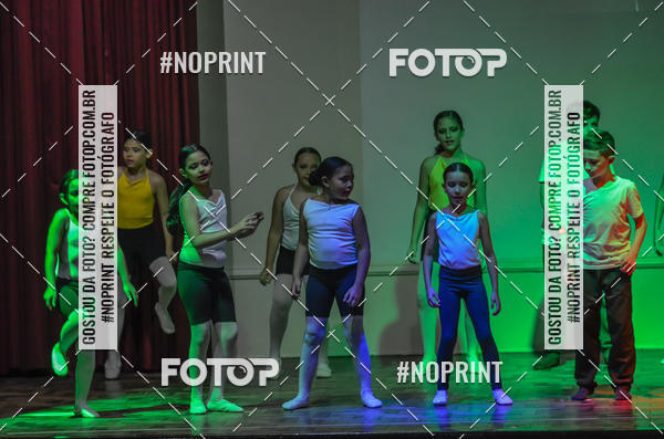 Achetez vos photos de l'�v�nementApresenta��o de dan�a  da Escola Uruguai na Escola Rainha do Brasil sur Fotop