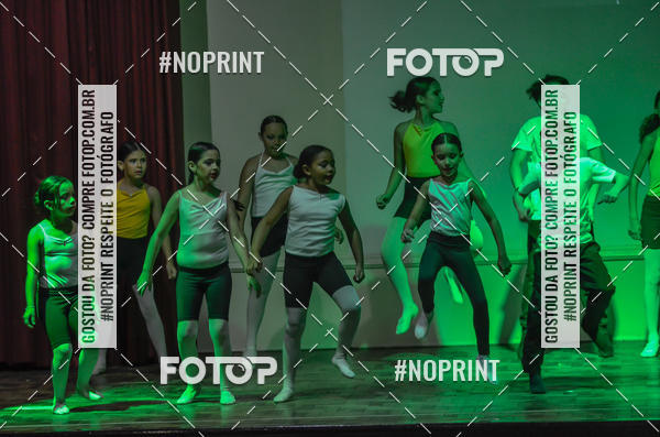 Achetez vos photos de l'�v�nementApresenta��o de dan�a  da Escola Uruguai na Escola Rainha do Brasil sur Fotop