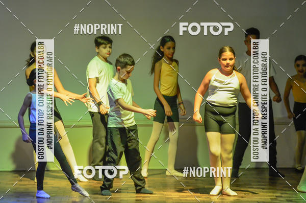 Achetez vos photos de l'�v�nementApresenta��o de dan�a  da Escola Uruguai na Escola Rainha do Brasil sur Fotop