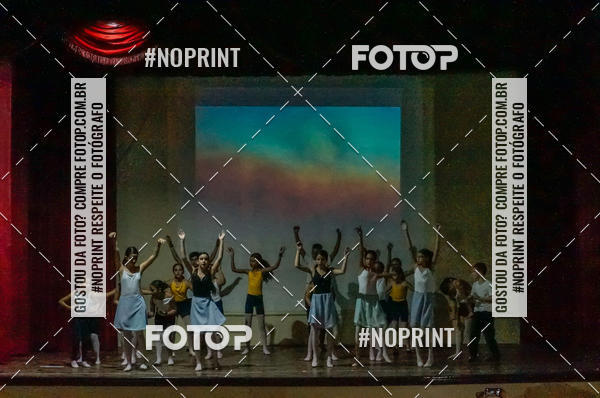Buy your photos of the eventApresentao de dana  da Escola Uruguai na Escola Rainha do Brasil on Fotop
