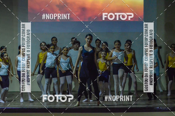 Buy your photos of the eventApresentao de dana  da Escola Uruguai na Escola Rainha do Brasil on Fotop
