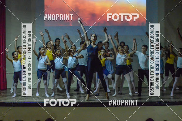 Buy your photos of the eventApresentao de dana  da Escola Uruguai na Escola Rainha do Brasil on Fotop