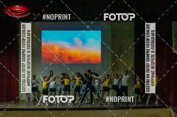 Buy your photos of the eventApresentao de dana  da Escola Uruguai na Escola Rainha do Brasil on Fotop