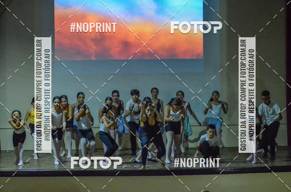 Buy your photos of the eventApresentao de dana  da Escola Uruguai na Escola Rainha do Brasil on Fotop