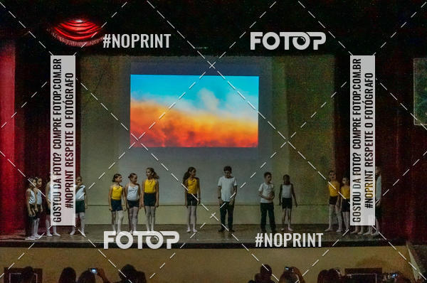 Buy your photos of the eventApresentao de dana  da Escola Uruguai na Escola Rainha do Brasil on Fotop