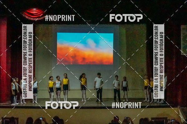 Buy your photos of the eventApresentao de dana  da Escola Uruguai na Escola Rainha do Brasil on Fotop
