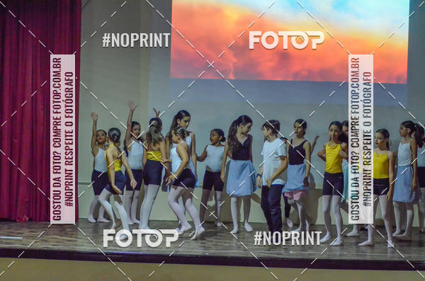 Buy your photos of the eventApresentao de dana  da Escola Uruguai na Escola Rainha do Brasil on Fotop