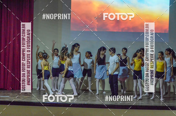 Buy your photos of the eventApresentao de dana  da Escola Uruguai na Escola Rainha do Brasil on Fotop