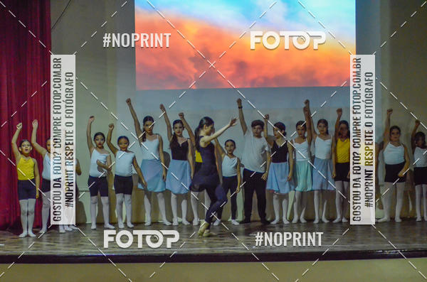 Buy your photos of the eventApresentao de dana  da Escola Uruguai na Escola Rainha do Brasil on Fotop