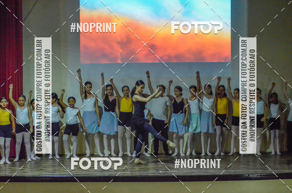 Buy your photos of the eventApresentao de dana  da Escola Uruguai na Escola Rainha do Brasil on Fotop