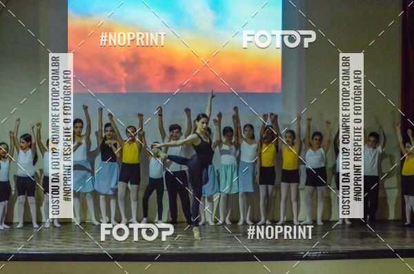 Buy your photos of the eventApresentao de dana  da Escola Uruguai na Escola Rainha do Brasil on Fotop