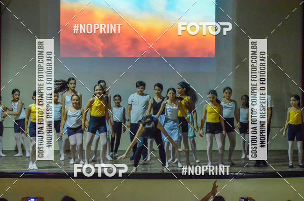 Buy your photos of the eventApresentao de dana  da Escola Uruguai na Escola Rainha do Brasil on Fotop