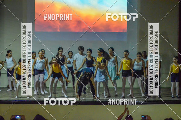 Buy your photos of the eventApresentao de dana  da Escola Uruguai na Escola Rainha do Brasil on Fotop