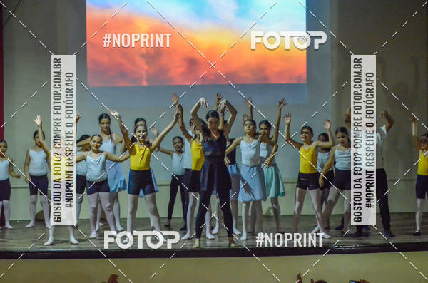 Buy your photos of the eventApresentao de dana  da Escola Uruguai na Escola Rainha do Brasil on Fotop