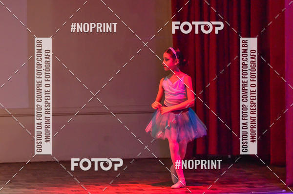 Buy your photos of the eventApresentao de dana  da Escola Uruguai na Escola Rainha do Brasil on Fotop