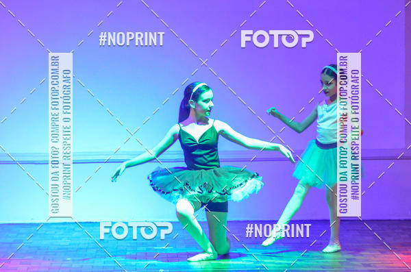 Buy your photos of the eventApresentao de dana  da Escola Uruguai na Escola Rainha do Brasil on Fotop