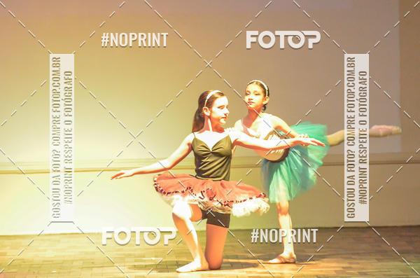 Buy your photos of the eventApresentao de dana  da Escola Uruguai na Escola Rainha do Brasil on Fotop