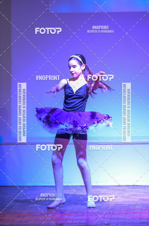 Buy your photos of the eventApresentao de dana  da Escola Uruguai na Escola Rainha do Brasil on Fotop