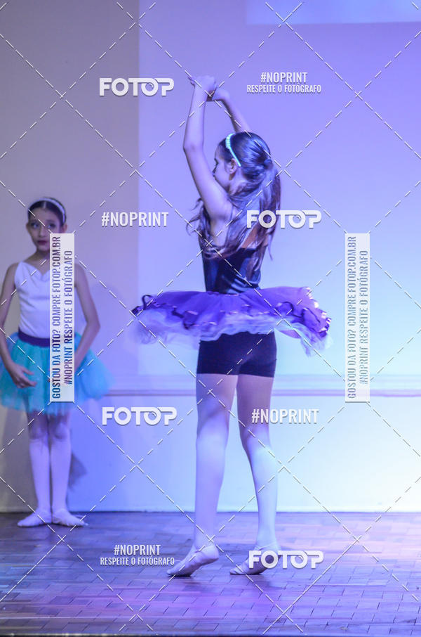 Buy your photos of the eventApresentao de dana  da Escola Uruguai na Escola Rainha do Brasil on Fotop