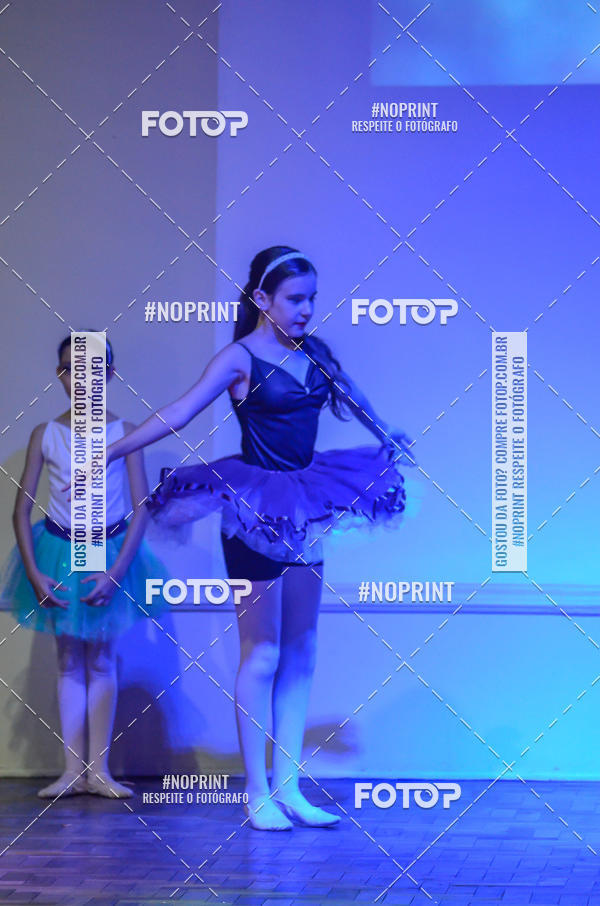 Buy your photos of the eventApresentao de dana  da Escola Uruguai na Escola Rainha do Brasil on Fotop