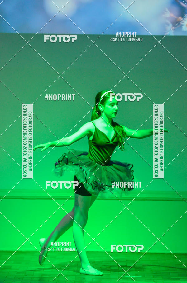 Buy your photos of the eventApresentao de dana  da Escola Uruguai na Escola Rainha do Brasil on Fotop