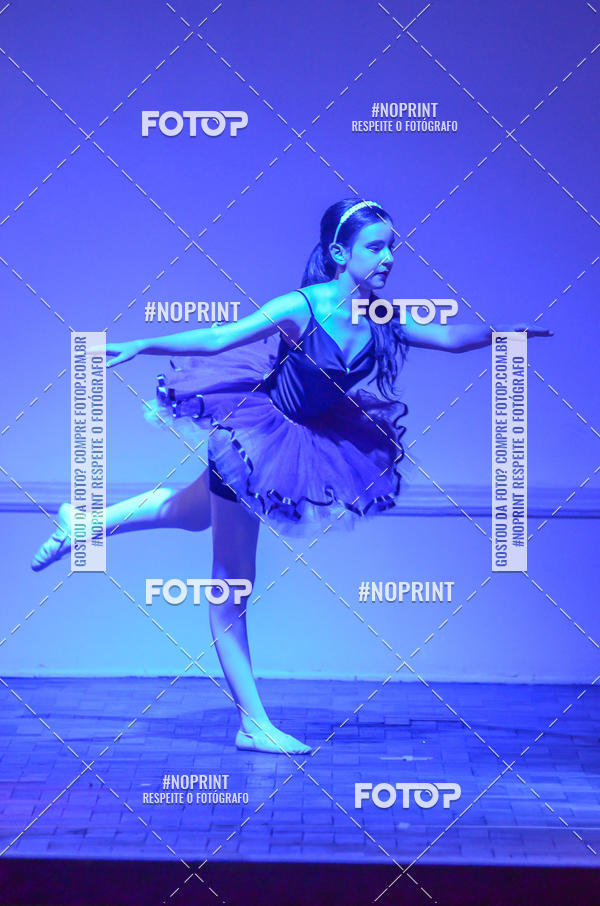 Buy your photos of the eventApresentao de dana  da Escola Uruguai na Escola Rainha do Brasil on Fotop