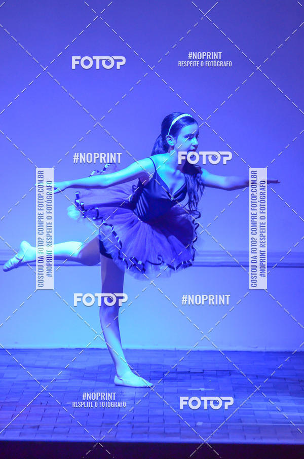 Buy your photos of the eventApresentao de dana  da Escola Uruguai na Escola Rainha do Brasil on Fotop