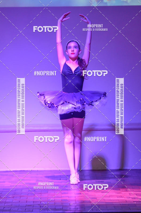 Buy your photos of the eventApresentao de dana  da Escola Uruguai na Escola Rainha do Brasil on Fotop