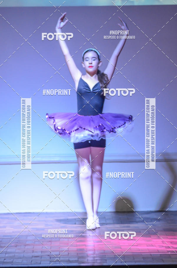 Buy your photos of the eventApresentao de dana  da Escola Uruguai na Escola Rainha do Brasil on Fotop