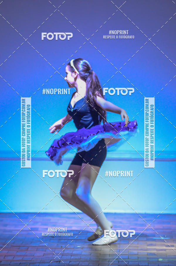 Buy your photos of the eventApresentao de dana  da Escola Uruguai na Escola Rainha do Brasil on Fotop