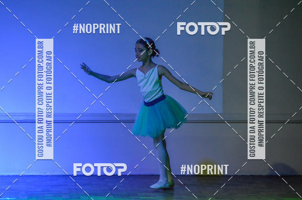 Buy your photos of the eventApresentao de dana  da Escola Uruguai na Escola Rainha do Brasil on Fotop