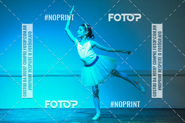 Buy your photos of the eventApresentao de dana  da Escola Uruguai na Escola Rainha do Brasil on Fotop