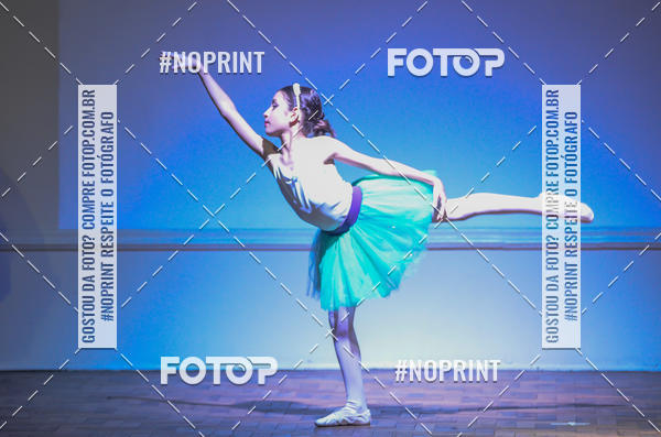 Buy your photos of the eventApresentao de dana  da Escola Uruguai na Escola Rainha do Brasil on Fotop