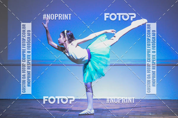 Buy your photos of the eventApresentao de dana  da Escola Uruguai na Escola Rainha do Brasil on Fotop