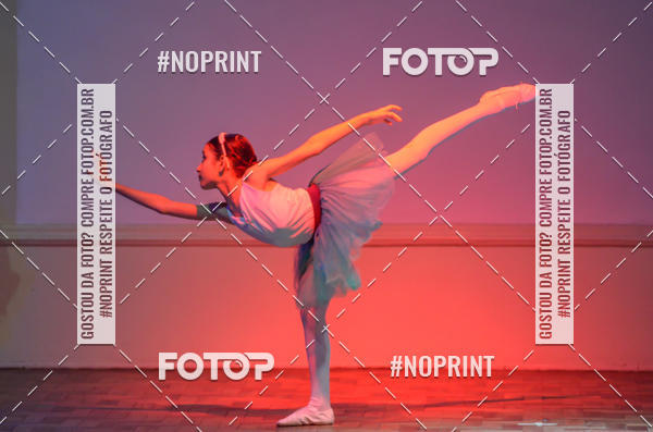 Buy your photos of the eventApresentao de dana  da Escola Uruguai na Escola Rainha do Brasil on Fotop