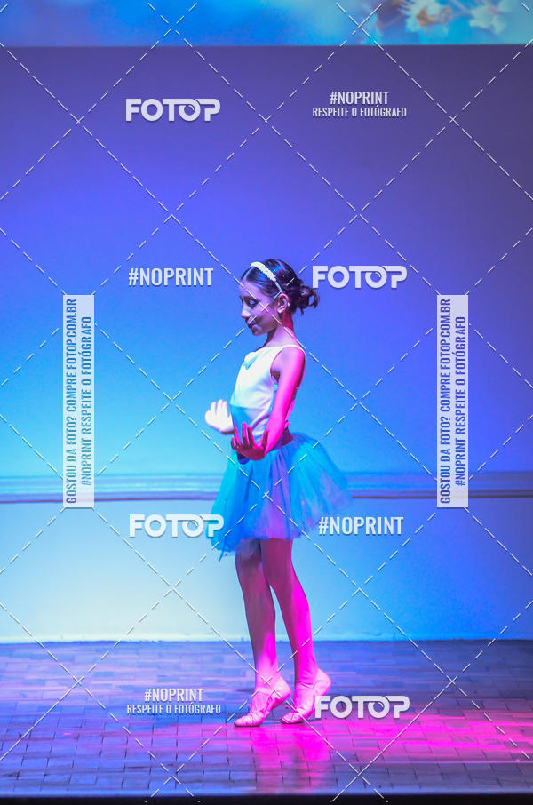 Buy your photos of the eventApresentao de dana  da Escola Uruguai na Escola Rainha do Brasil on Fotop