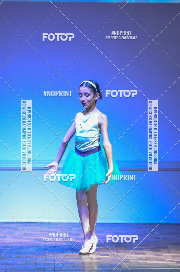 Buy your photos of the eventApresentao de dana  da Escola Uruguai na Escola Rainha do Brasil on Fotop