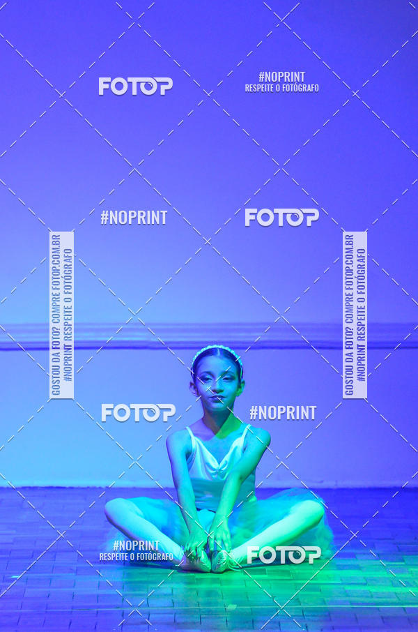 Buy your photos of the eventApresentao de dana  da Escola Uruguai na Escola Rainha do Brasil on Fotop