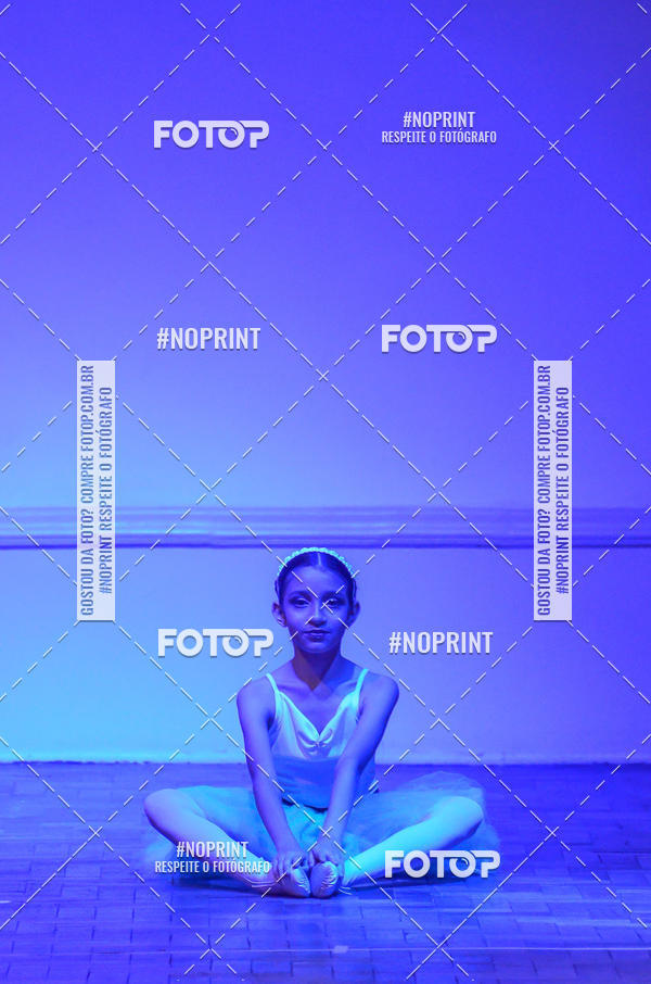 Buy your photos of the eventApresentao de dana  da Escola Uruguai na Escola Rainha do Brasil on Fotop