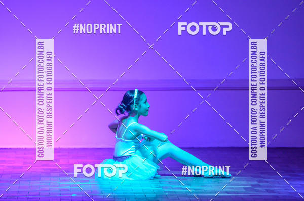 Buy your photos of the eventApresentao de dana  da Escola Uruguai na Escola Rainha do Brasil on Fotop