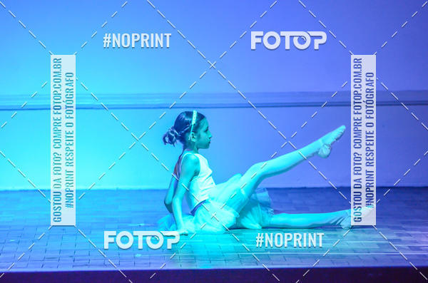 Buy your photos of the eventApresentao de dana  da Escola Uruguai na Escola Rainha do Brasil on Fotop