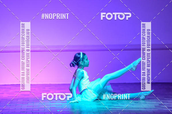 Buy your photos of the eventApresentao de dana  da Escola Uruguai na Escola Rainha do Brasil on Fotop